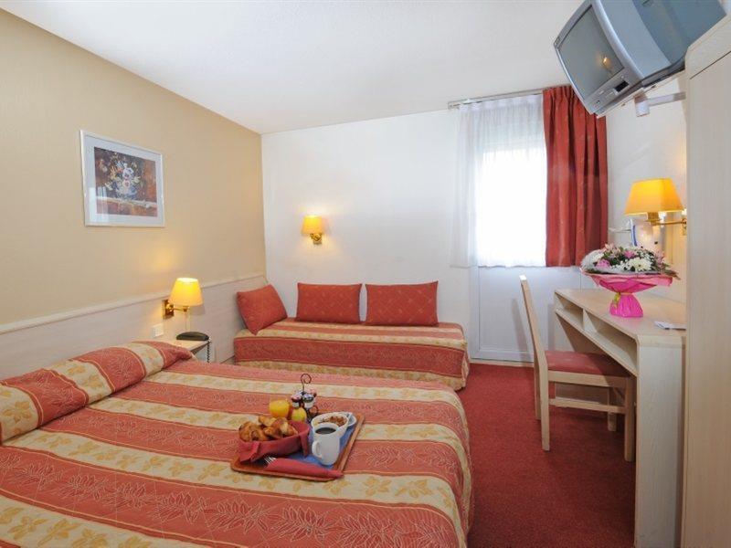 Comfort Hotel Lille Lomme Номер фото